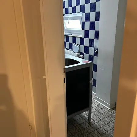 Villa Koeln City Экстерьер фото
